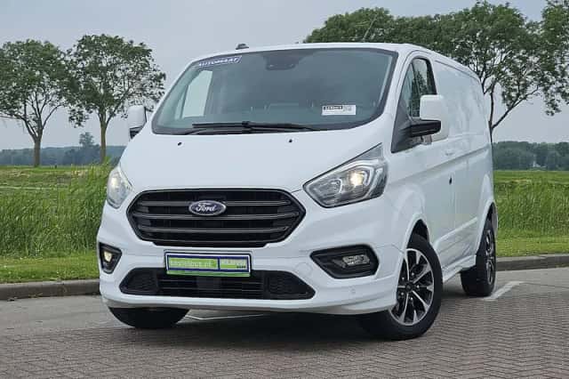 Ford Transit (2021) thumbnail 1