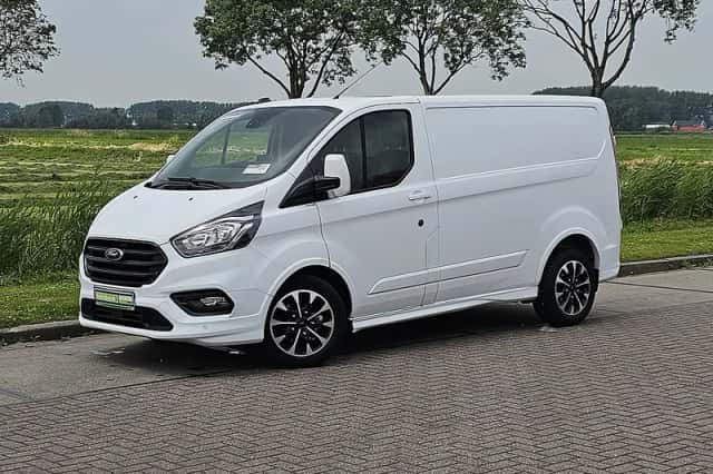 Ford Transit (2021) thumbnail 2