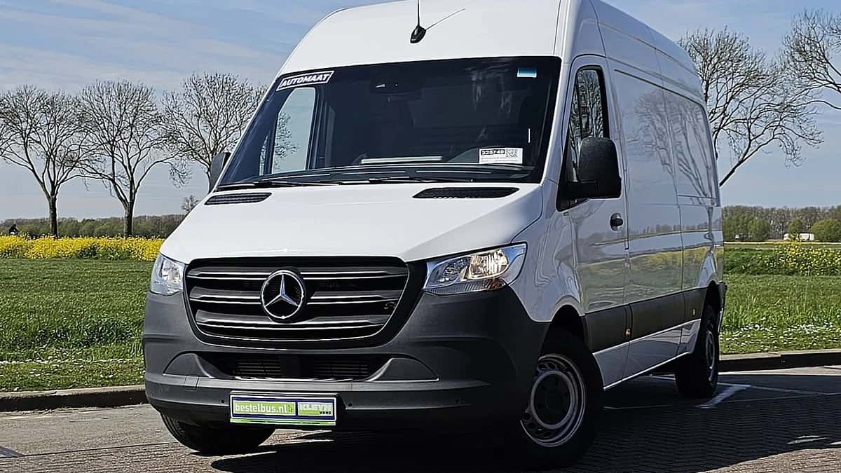 Mercedes-Benz Sprinter (2021) — foto 1
