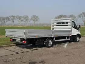 Iveco Daily (2024) thumbnail 3
