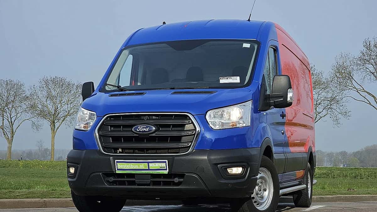 Ford Transit (2021) — foto 1