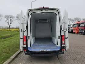 Volkswagen Crafter (2018) thumbnail 13
