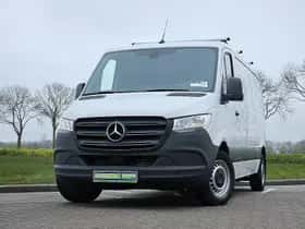 Mercedes-Benz Sprinter (2021) thumbnail 1