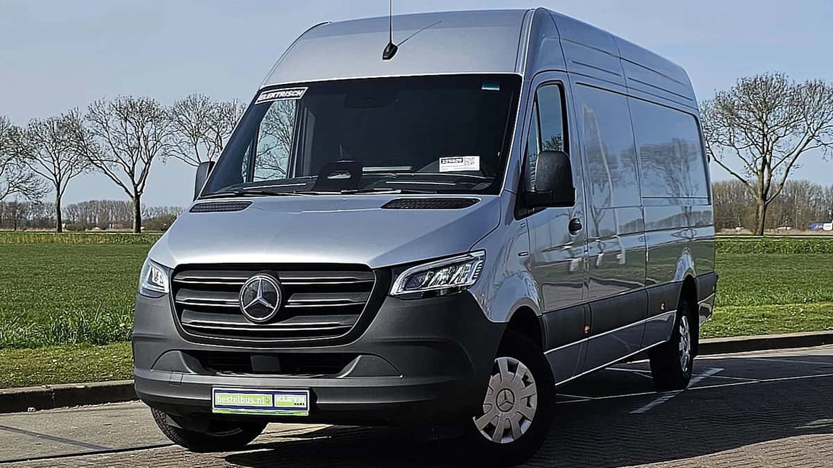 Mercedes-Benz eSprinter (2024) — foto 1