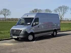 Mercedes-Benz eSprinter (2024) thumbnail 2