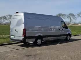 Mercedes-Benz eSprinter (2024) thumbnail 3