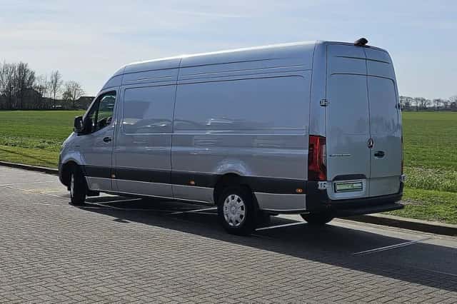 Mercedes-Benz eSprinter (2024) thumbnail 5