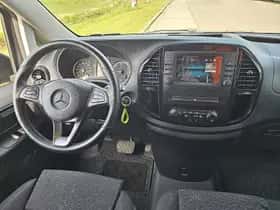 Mercedes-Benz eVito (2023) thumbnail 7