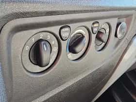 Ford Transit (2018) thumbnail 9