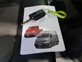 Volkswagen Crafter (2023) thumbnail 11