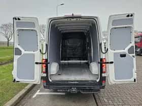 Volkswagen Crafter (2023) thumbnail 12
