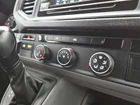Volkswagen Crafter (2023) thumbnail 9
