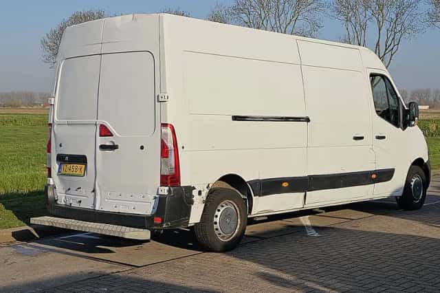Opel Movano (2016) thumbnail 3