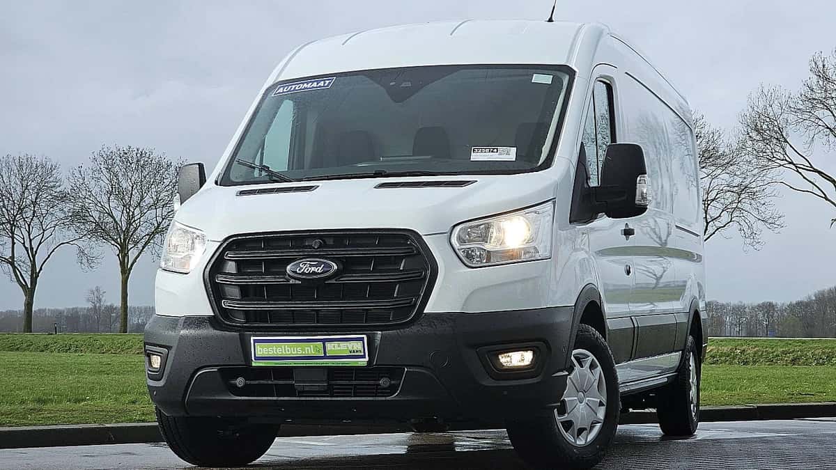 Ford Transit (2024) — foto 1