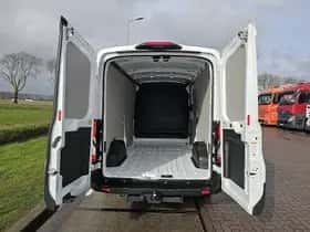 Ford Transit (2024) thumbnail 12