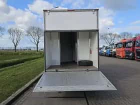 Mercedes-Benz Sprinter (2016) thumbnail 10