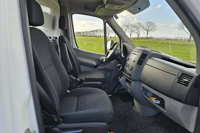 Mercedes-Benz Sprinter (2016) thumbnail 6
