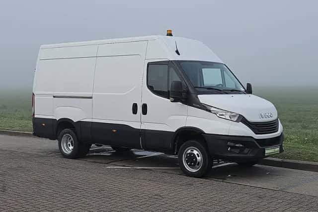 Iveco Daily (2023) thumbnail 4