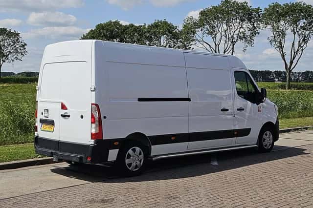 Renault Master (2022) thumbnail 3