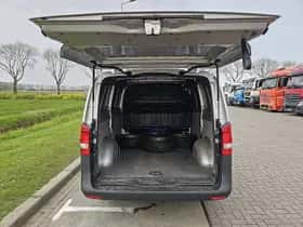 Mercedes-Benz Vito (2021) thumbnail 15