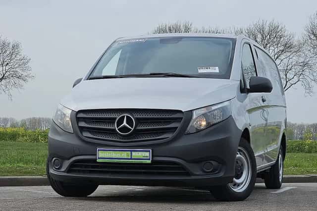 Mercedes-Benz Vito (2021) thumbnail 1
