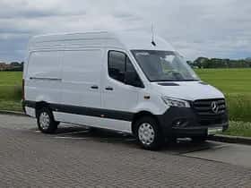 Mercedes-Benz Sprinter (2024) thumbnail 4