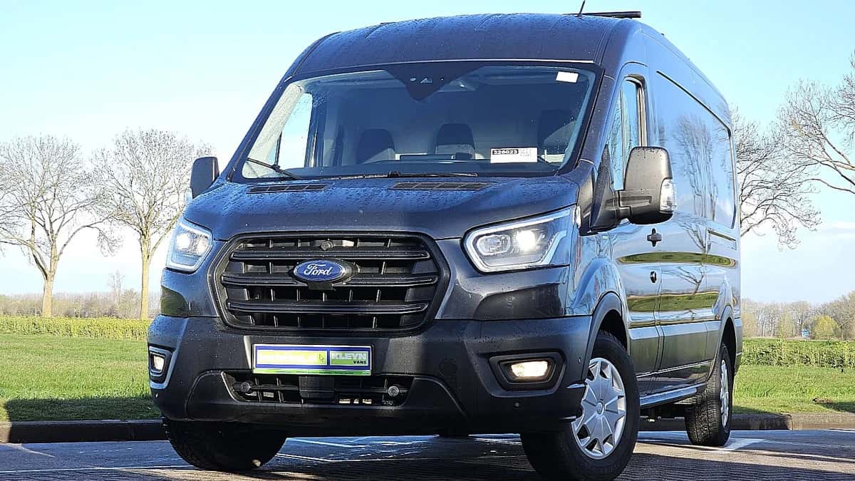 Ford Transit (2023) — foto 1
