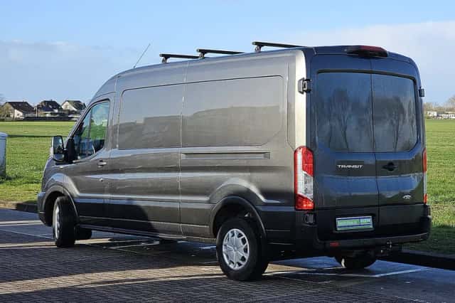 Ford Transit (2023) thumbnail 5
