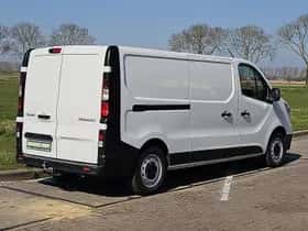 Renault Trafic (2023) thumbnail 3