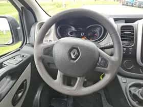 Renault Trafic (2017) thumbnail 10