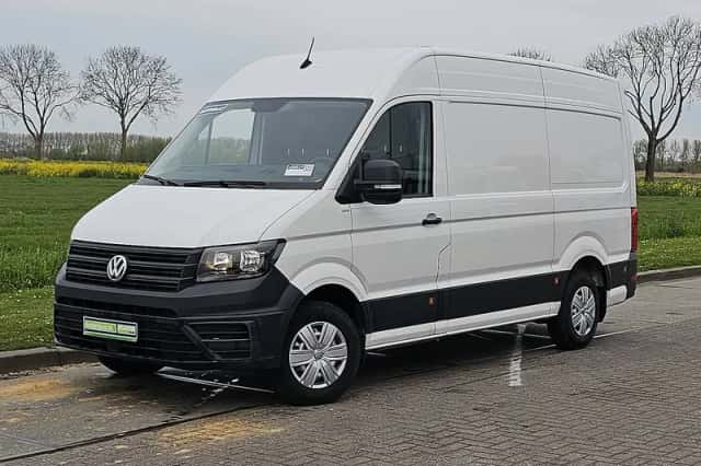 Volkswagen Crafter (2023) thumbnail 2