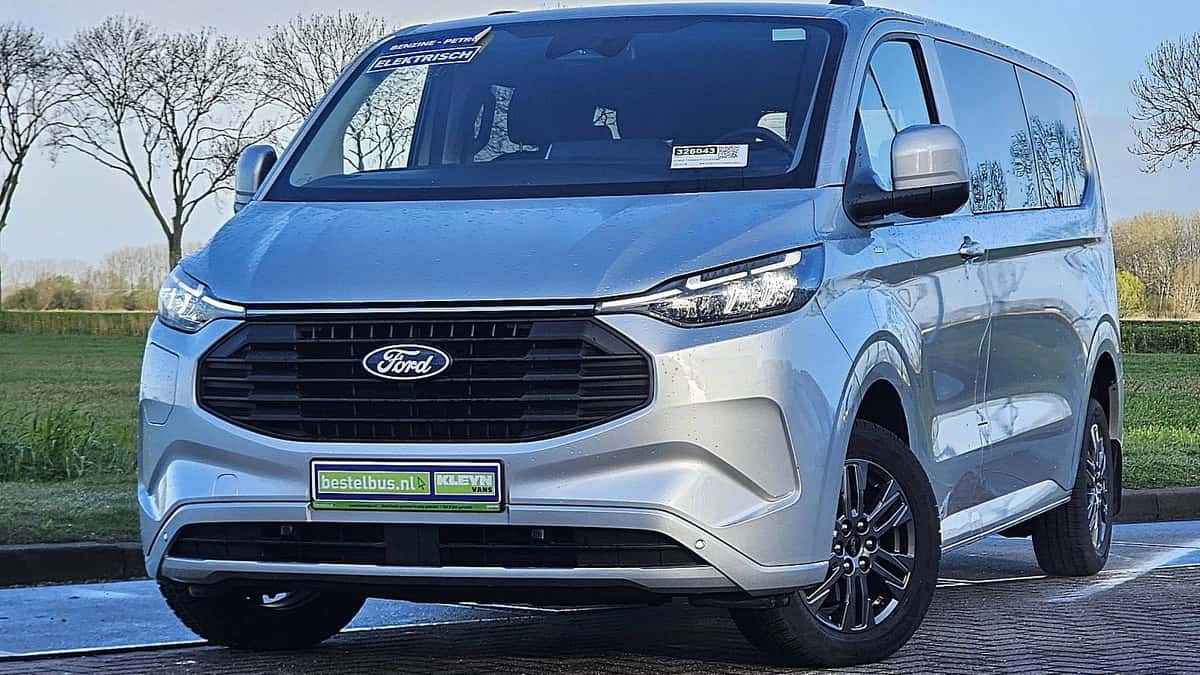 Ford Transit (2025) — foto 1