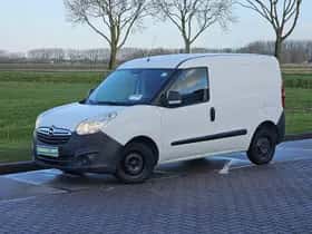 Opel Combo (2014) thumbnail 2
