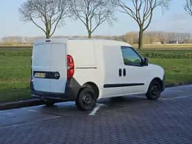 Opel Combo (2014) thumbnail 3
