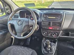 Opel Combo (2014) thumbnail 7