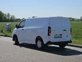 Ford Transit (2024) thumbnail 5
