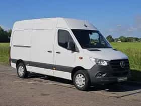 Mercedes-Benz Sprinter (2024) thumbnail 4