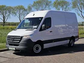Mercedes-Benz Sprinter (2021) thumbnail 2