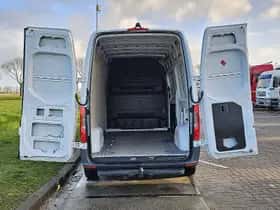 Mercedes-Benz Sprinter (2018) thumbnail 12
