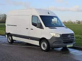 Mercedes-Benz Sprinter (2018) thumbnail 4