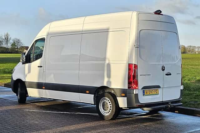 Mercedes-Benz Sprinter (2018) thumbnail 5