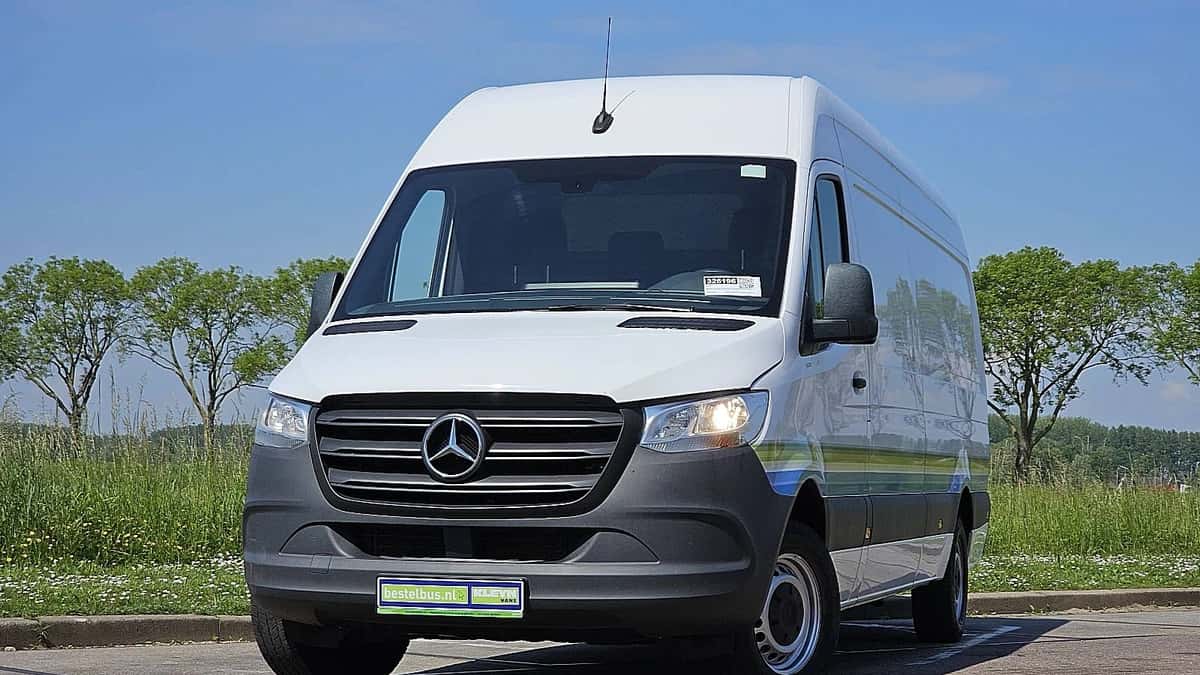 Mercedes-Benz Sprinter (2022) — foto 1