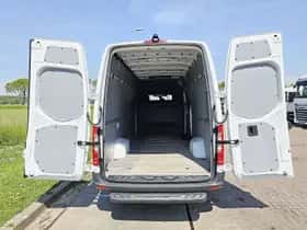 Mercedes-Benz Sprinter (2022) thumbnail 12