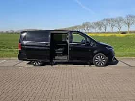 Mercedes-Benz EQV (2022) thumbnail 15