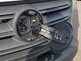 Mercedes-Benz eSprinter (2024) thumbnail 18