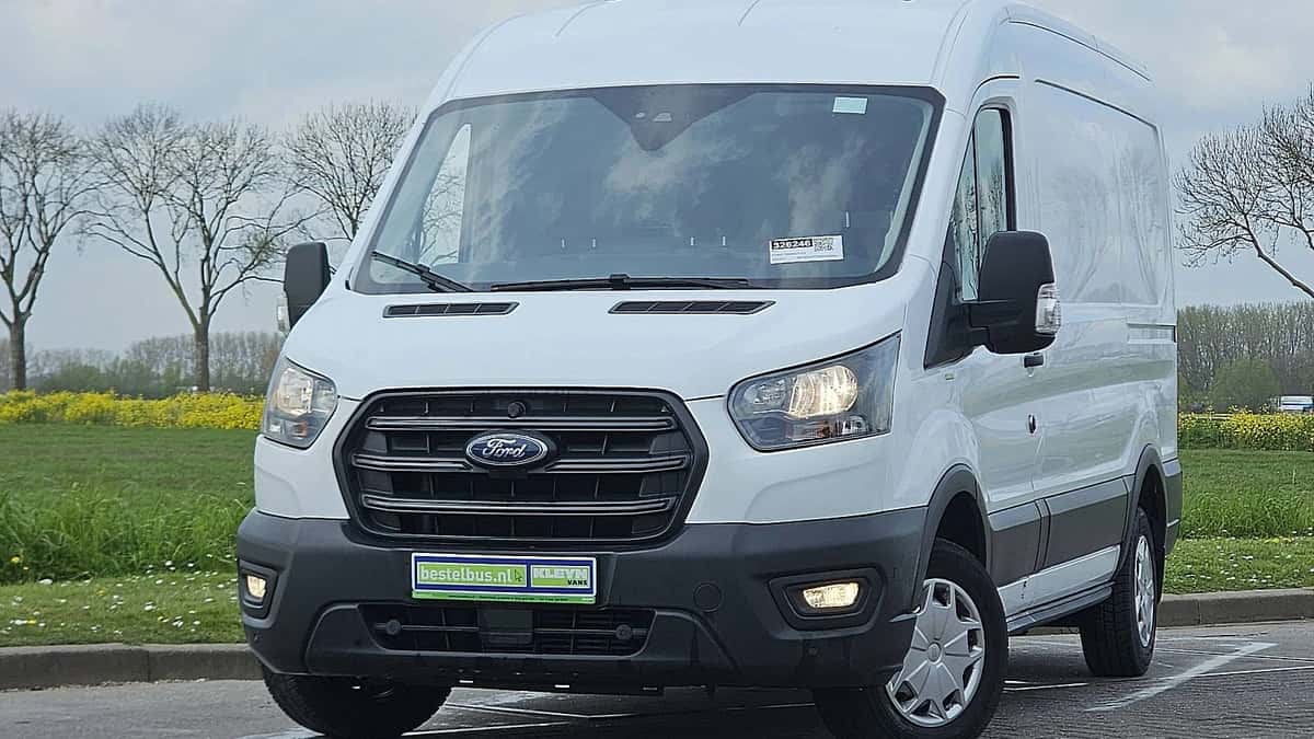 Ford Transit (2023) — foto 1