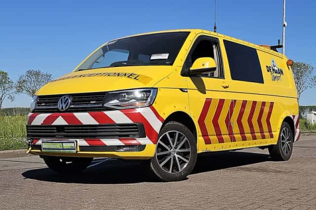 Volkswagen Transporter (2019) thumbnail 1