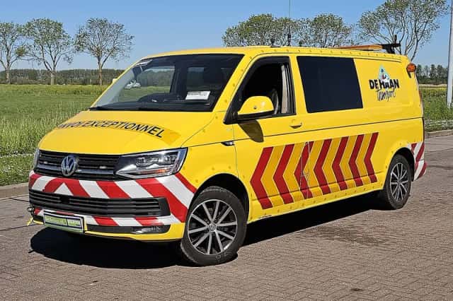 Volkswagen Transporter (2019) thumbnail 2