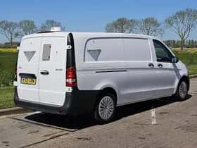Mercedes-Benz Vito (2024) thumbnail 3