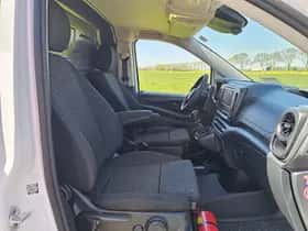Mercedes-Benz Vito (2024) thumbnail 6